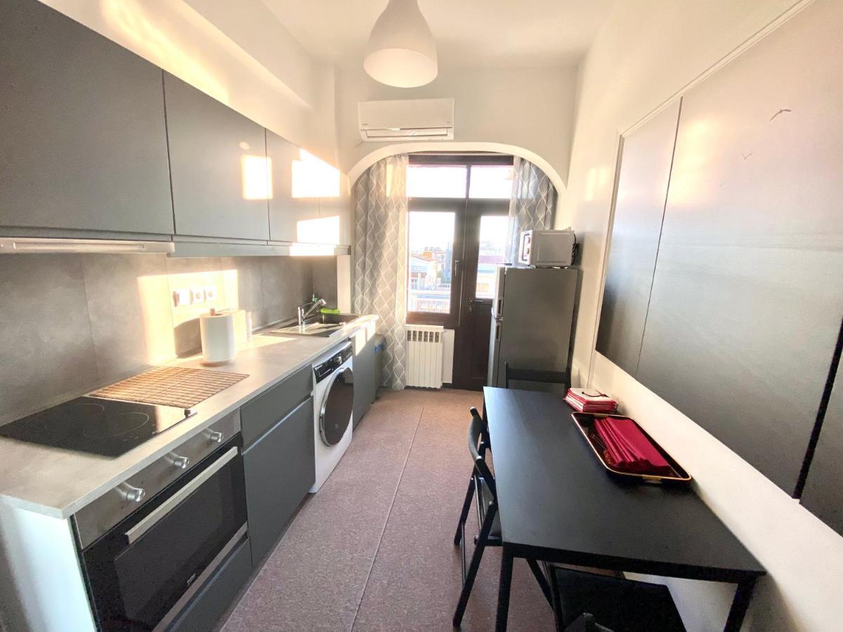 Classic 2 Bedroom Apartment Next To Metro - Marousi Atene Esterno foto